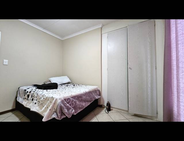 2 BEDROOM APARTMENT FOR SALE IN MOOIKLOOF RIDGE